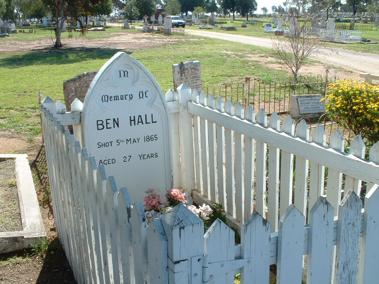 Ben Hall Grave image